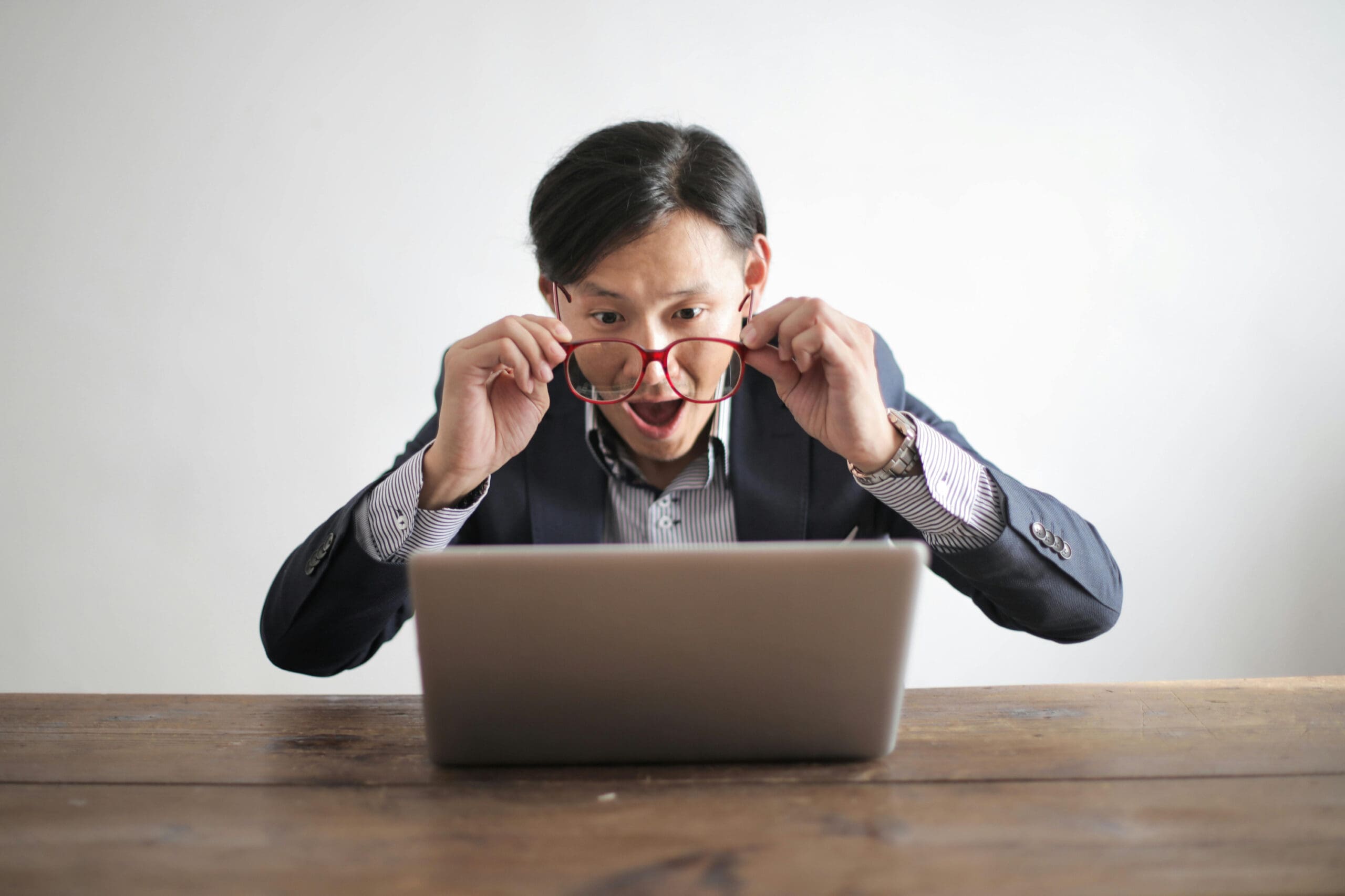 Surprised-worker What does a sustainability manager do?: understanding the role